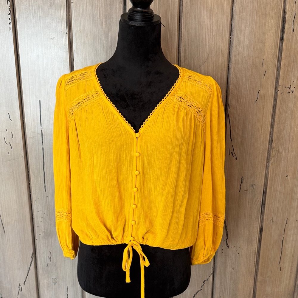 Forever 21 Mustard Button-Front V-Neck Tie-Hem Blouse
